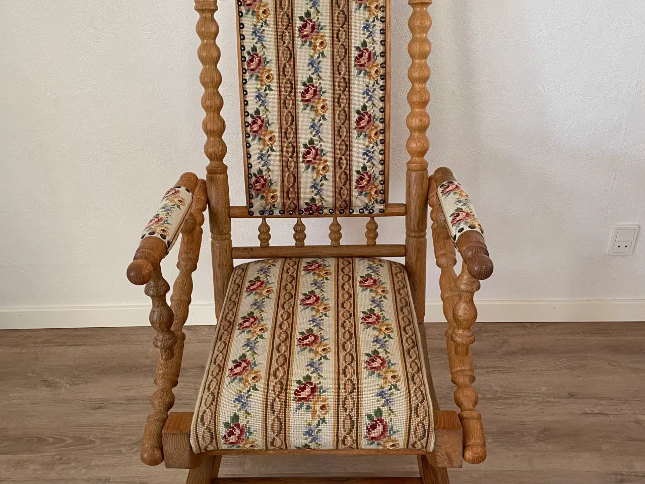 Billede 1 - Oldemors rokkestol