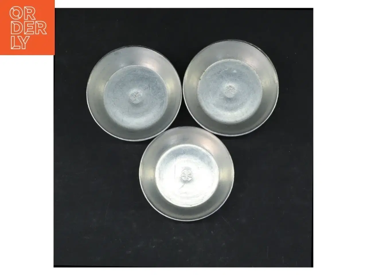 Billede 2 - Metalbakker fra Dai (str. 9 styk. ø. 7 cm)