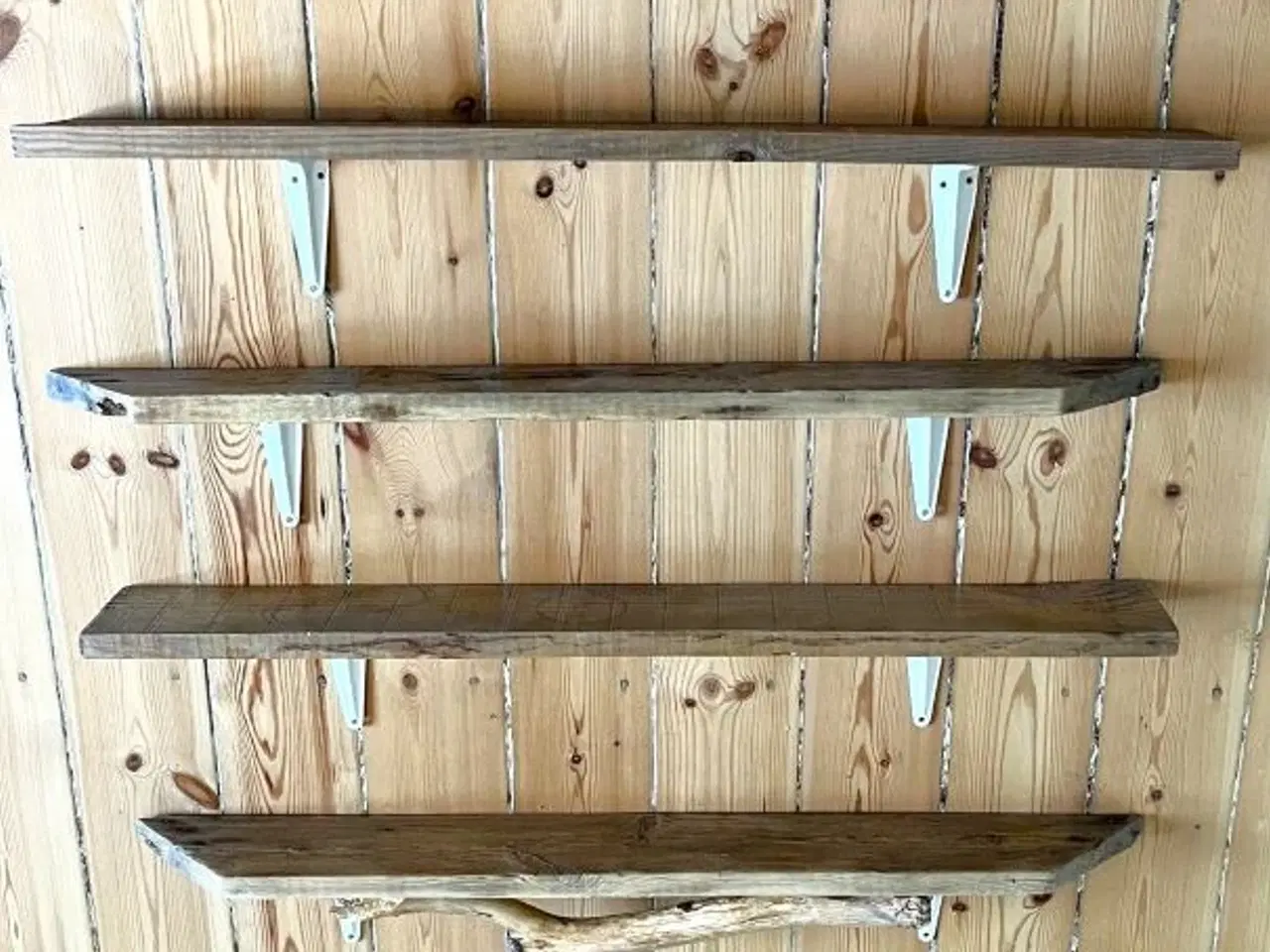 Billede 2 - 4 genbrugshylder af pallebrædder
