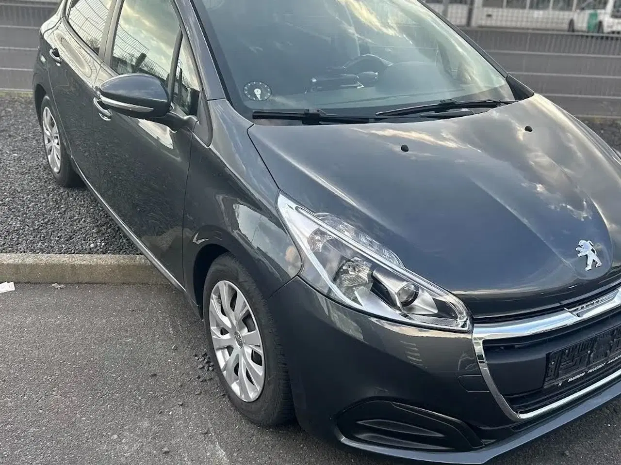 Billede 2 - Peugeot 208 1,6 BlueHDi 100 Allure