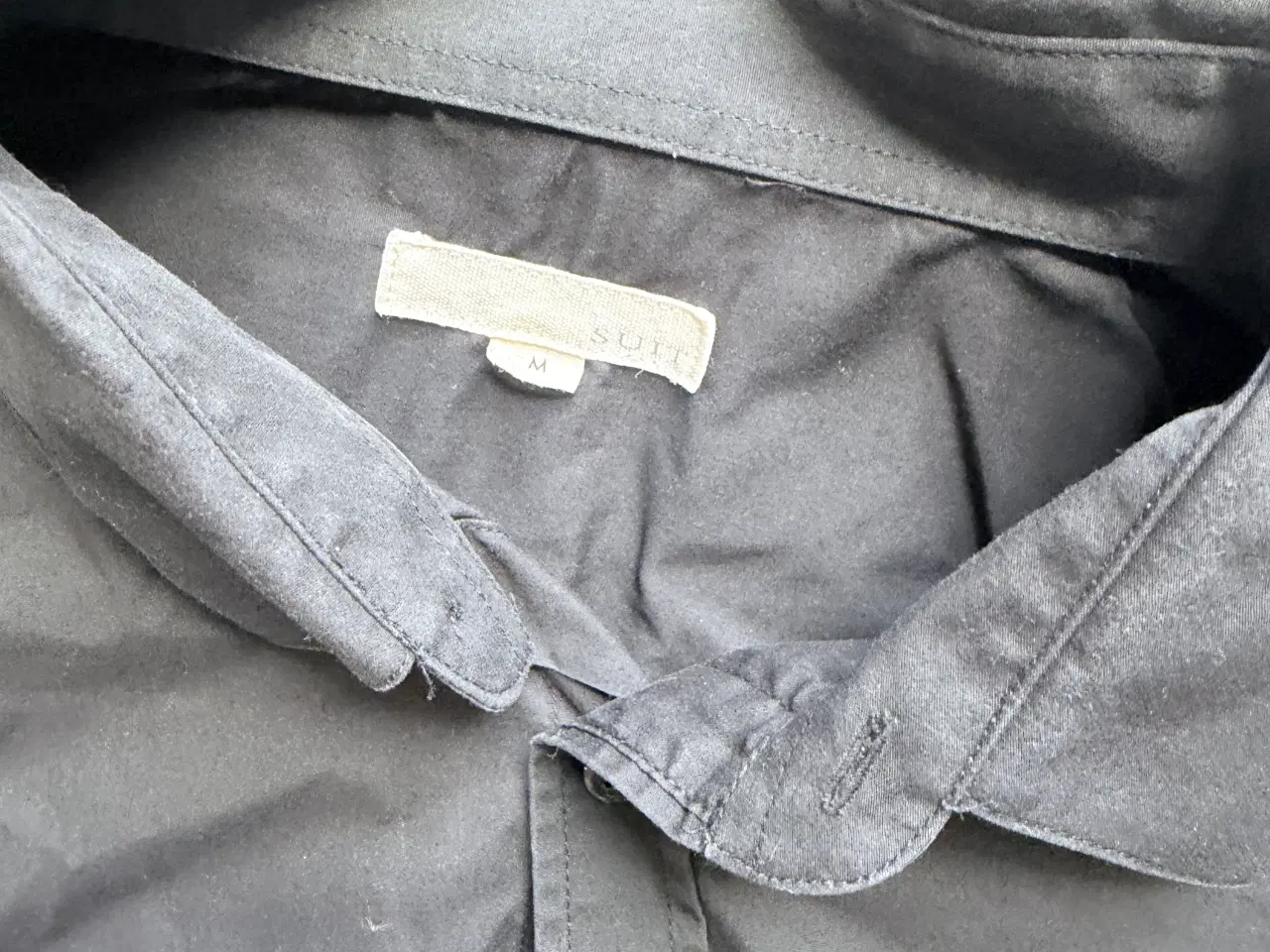 Billede 2 - Suit skjorte str. M