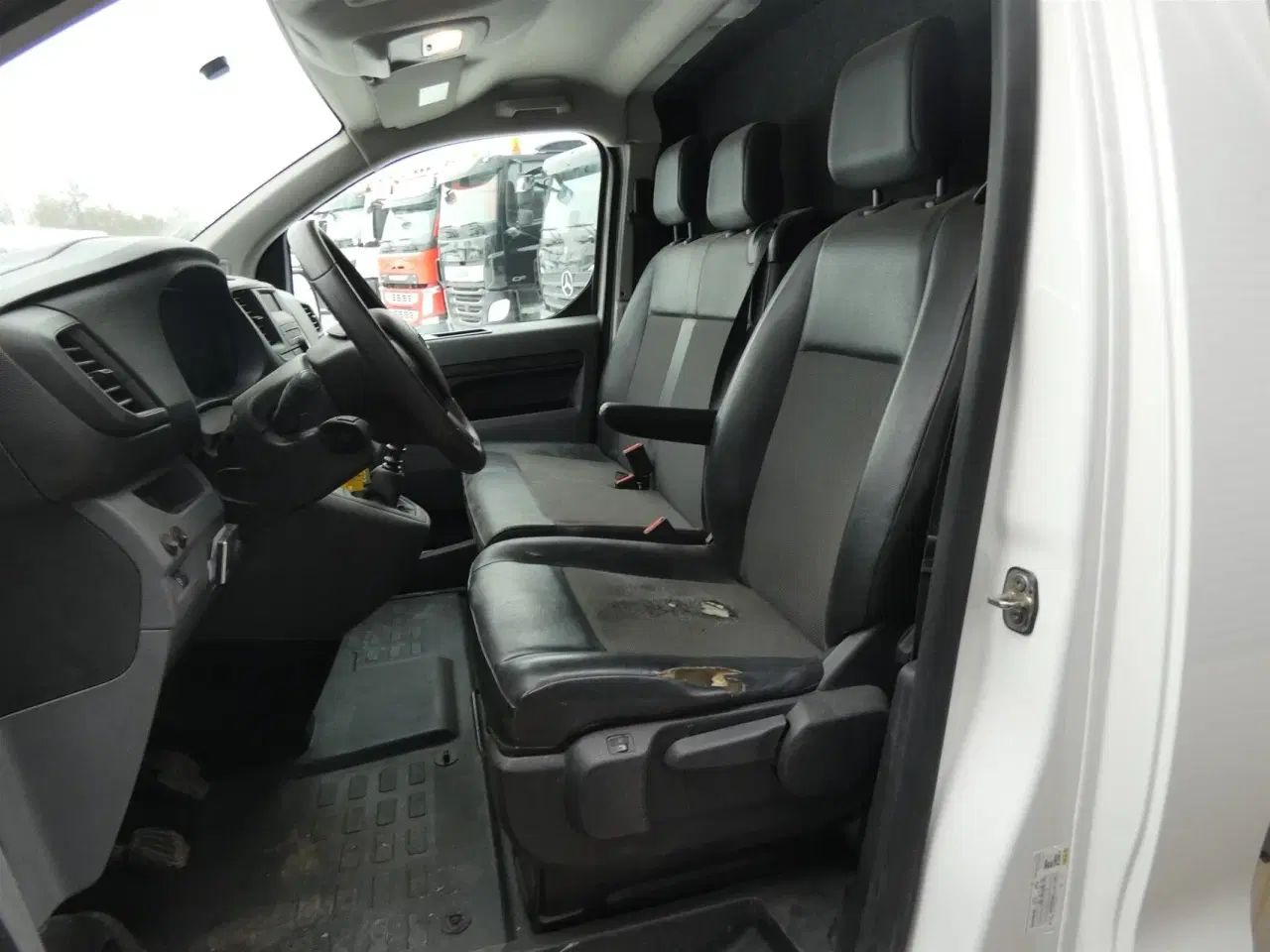 Billede 8 - Toyota Proace Long 2,0 D Base++ 122HK Ladv./Chas. 6g