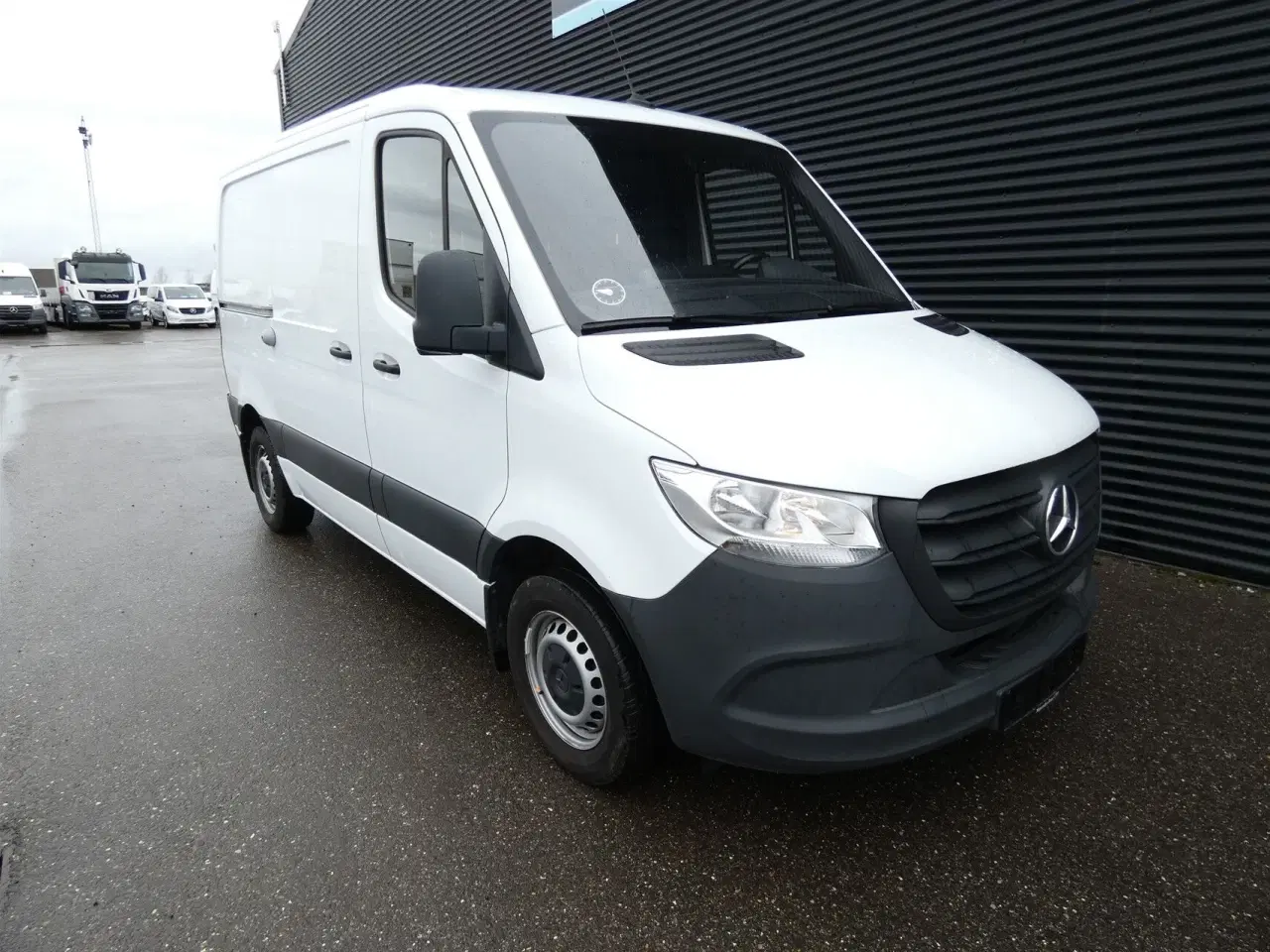 Billede 2 - Mercedes-Benz Sprinter 215 2,0 CDI A1 H1 9G-Tronic 150HK Van 9g Aut.