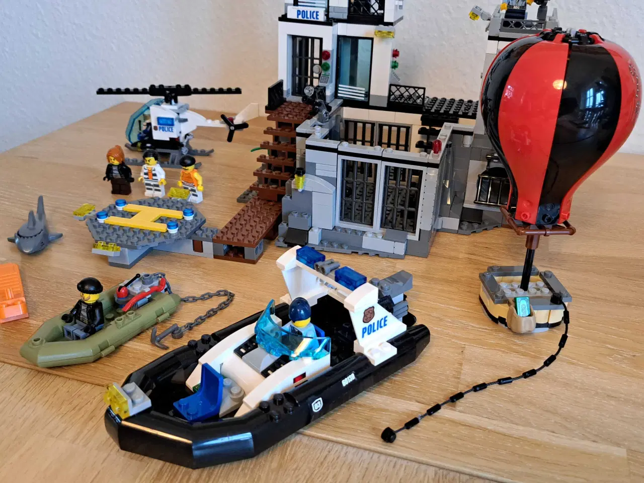 Billede 4 - LEGO City - Fængselsø - 60130