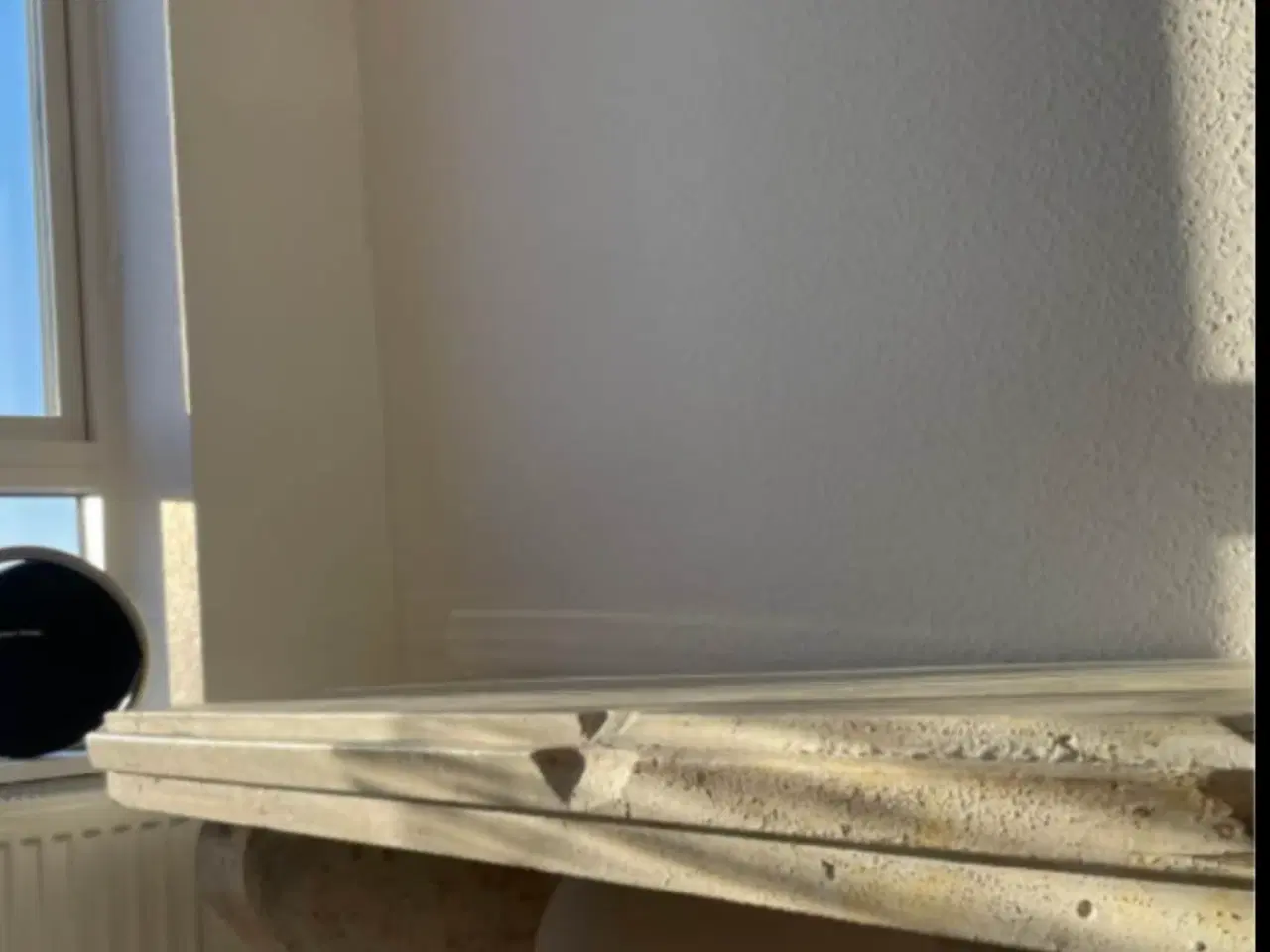 Billede 2 - Vintage “Marmorlook “ træbænkrekvisit kgl teater 