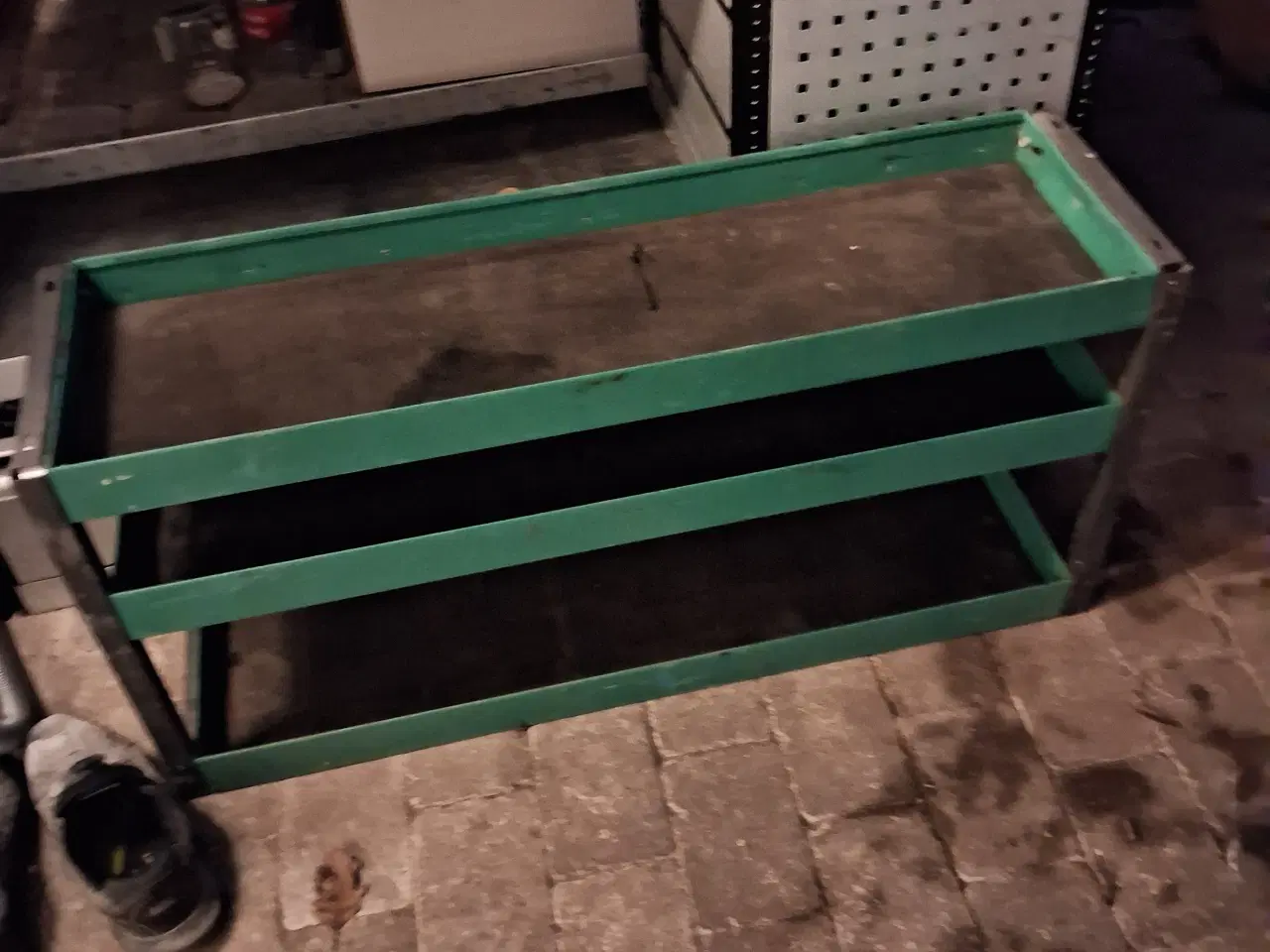 Billede 8 - bil reol