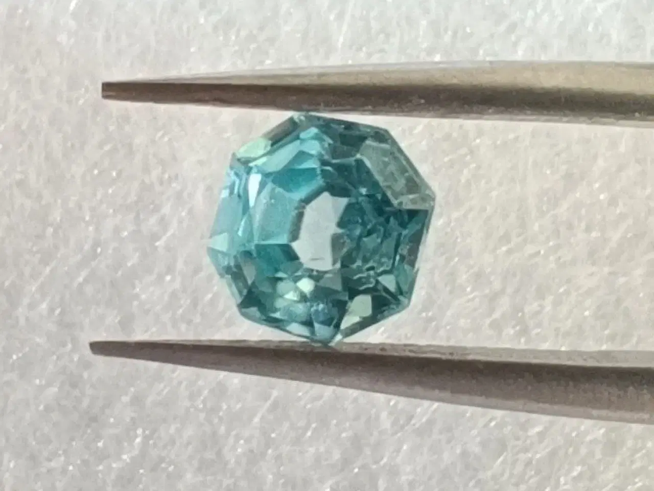 Billede 5 - 2.10 Karat Naturlig Ubehandlet Cambodia Blå Zirkon