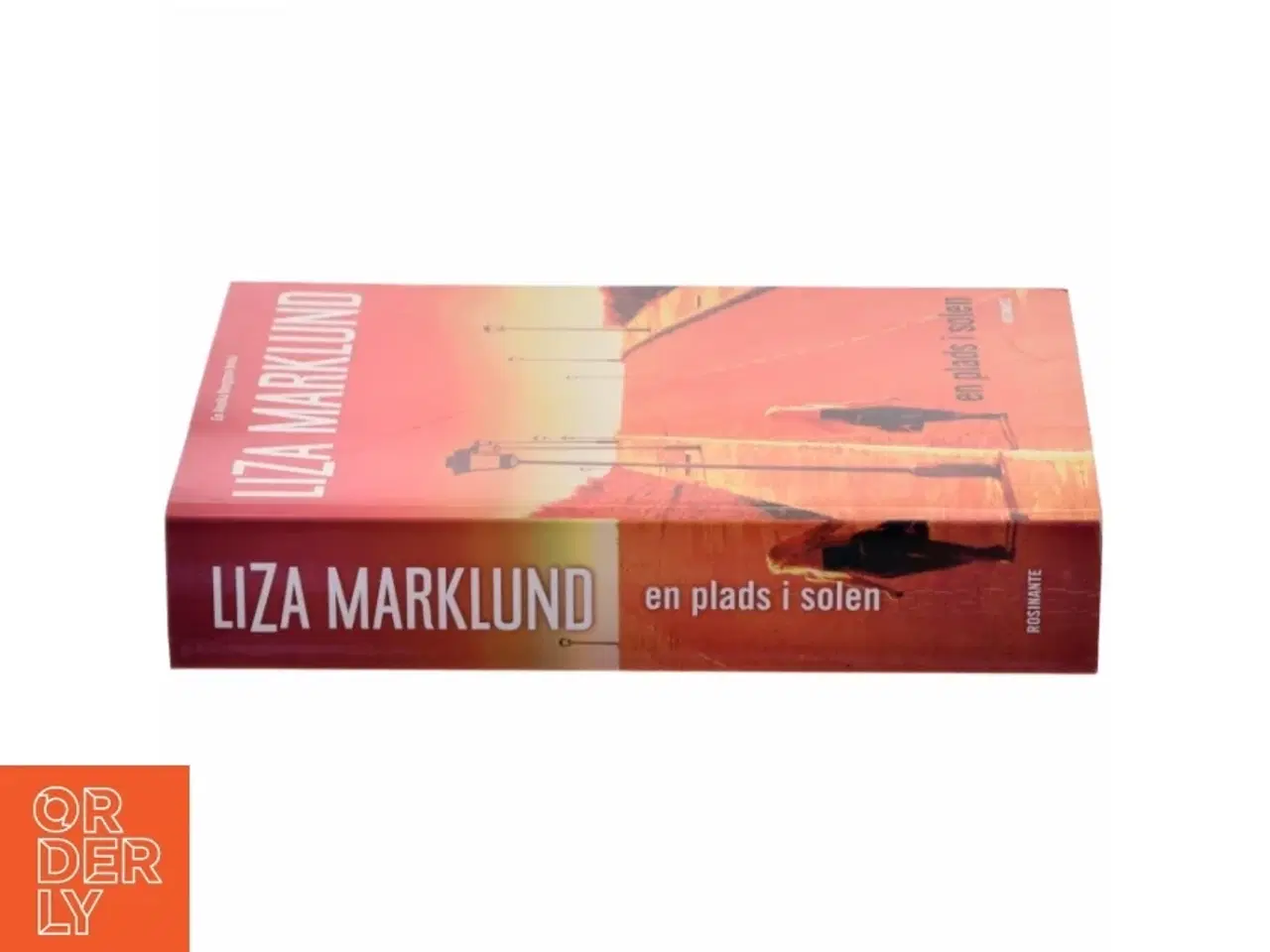 Billede 2 - En Plads I Solen af Liza Marklund (Bog)