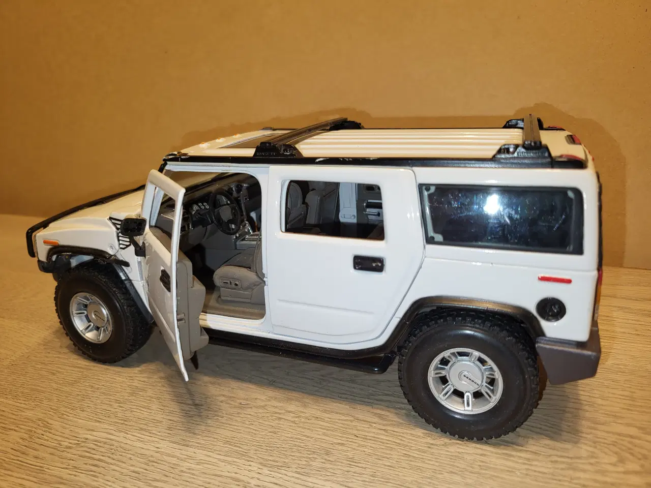 Billede 5 - Modelbil Hummer H2, Scala 1:18