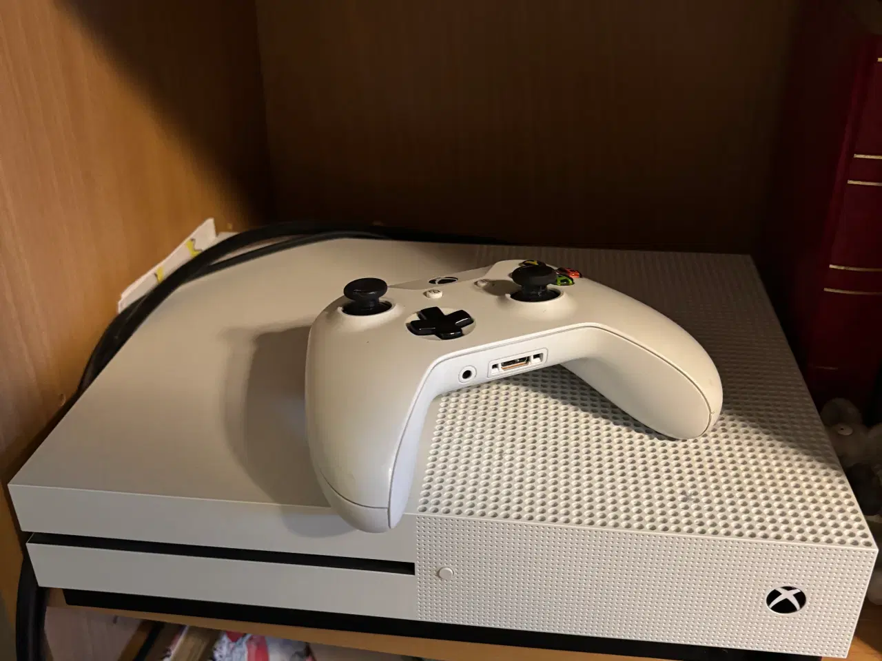 Billede 2 - God Xbox one spillemaskine sælges