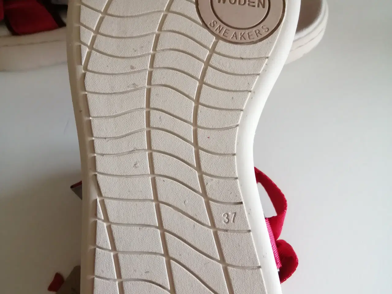 Billede 2 - NYE WODEN SANDALER