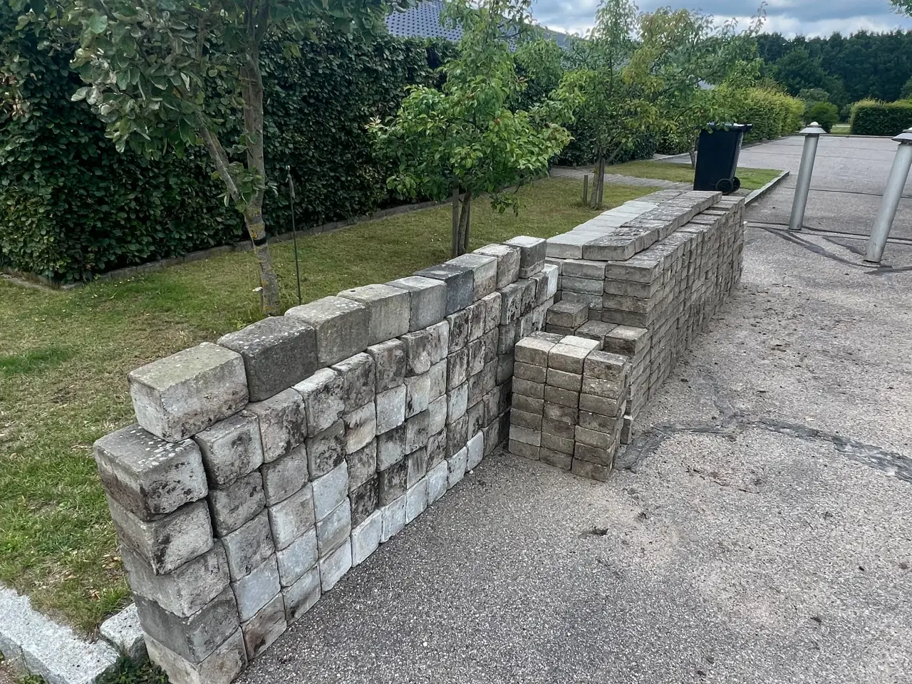 Billede 3 - Holmegård sten og klodser