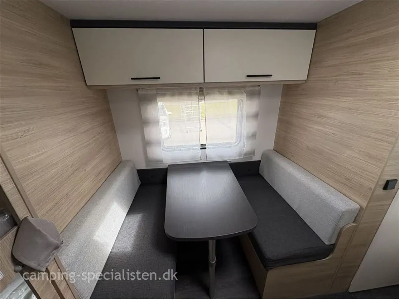 Billede 6 - 2023 - Caravelair ALBA 426 Family   Caravelair Alba 426 Family 2023 - Se den nu Camping-Specialisten.dk