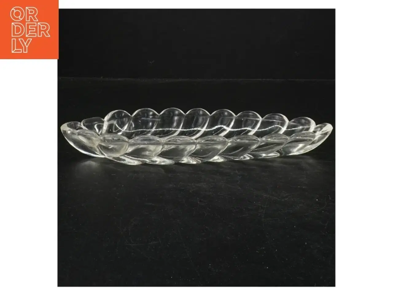 Billede 3 - Gennemsigtig glas fad med blade design (str. 25 cm. og. 15 cm)