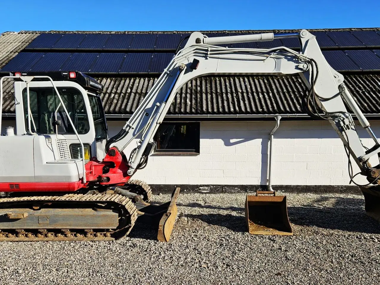 Billede 1 - Takeuchi TB175 / pæn 8 tons maskine / nyere undervogn / dobbelt udtag / skovlsæt