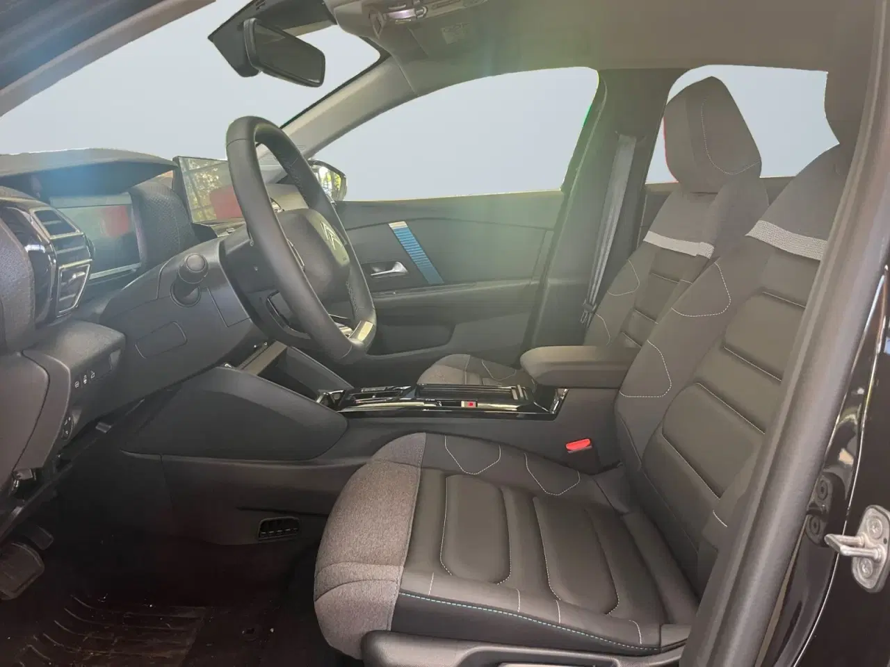 Billede 10 - Citroën ë-C4 X 50 Palais
