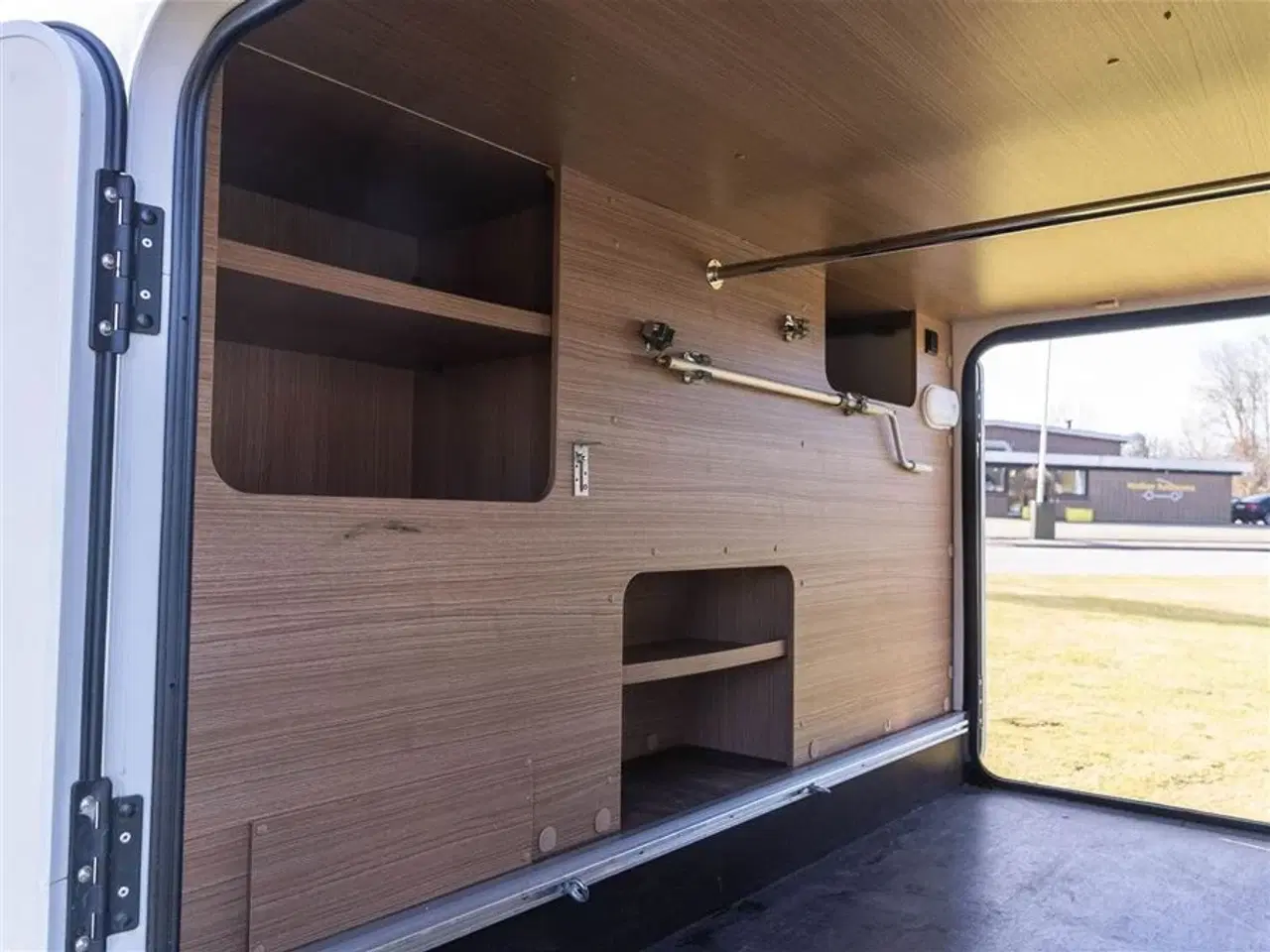 Billede 51 - 2021 - Carado I 338 Aut.   Topudstyret Helintegreret Carado med automatgear