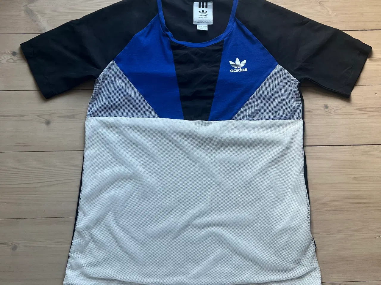 Billede 9 - T-shirt fra Adidas