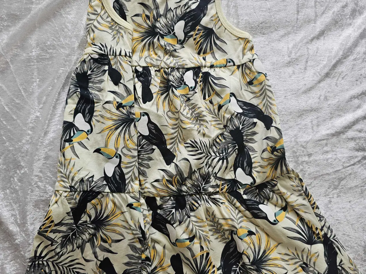 Billede 3 - Kjole til pige