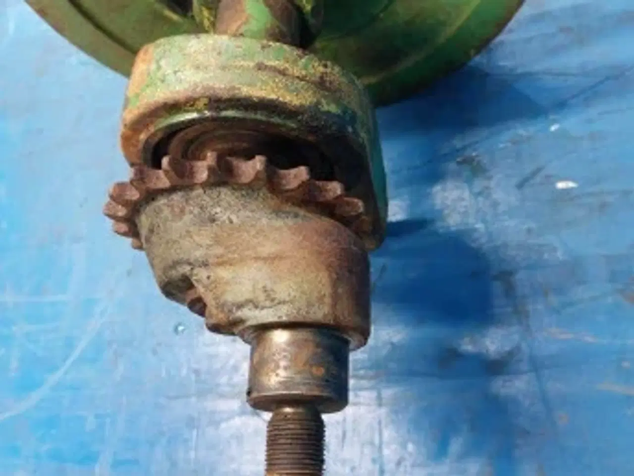 Billede 5 - John Deere 1000 14 Fod V-skive og aksel Z11169