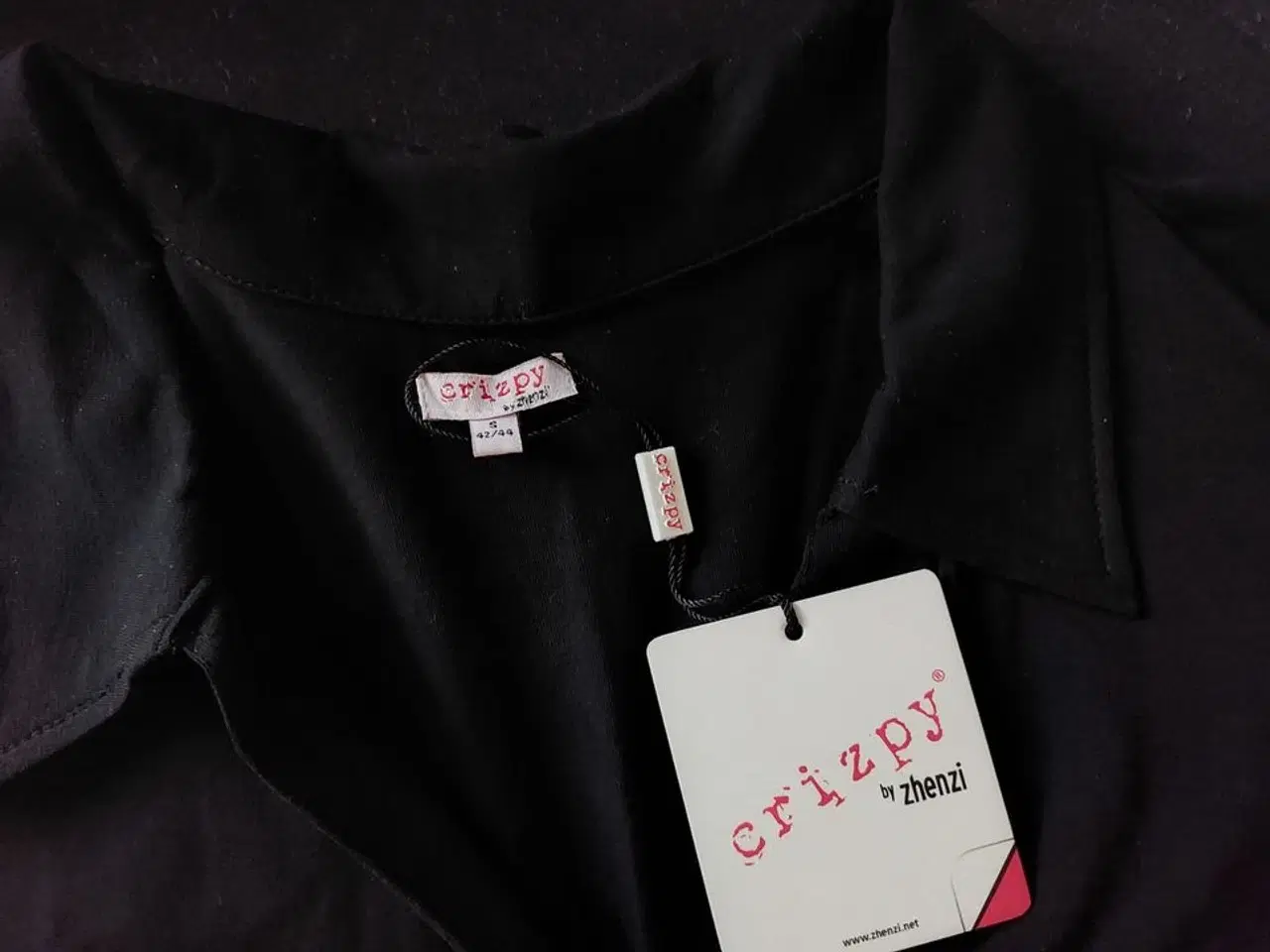 Billede 2 - Ny sort bluse fra Crizpy by Zhenzi, Str. 42/44