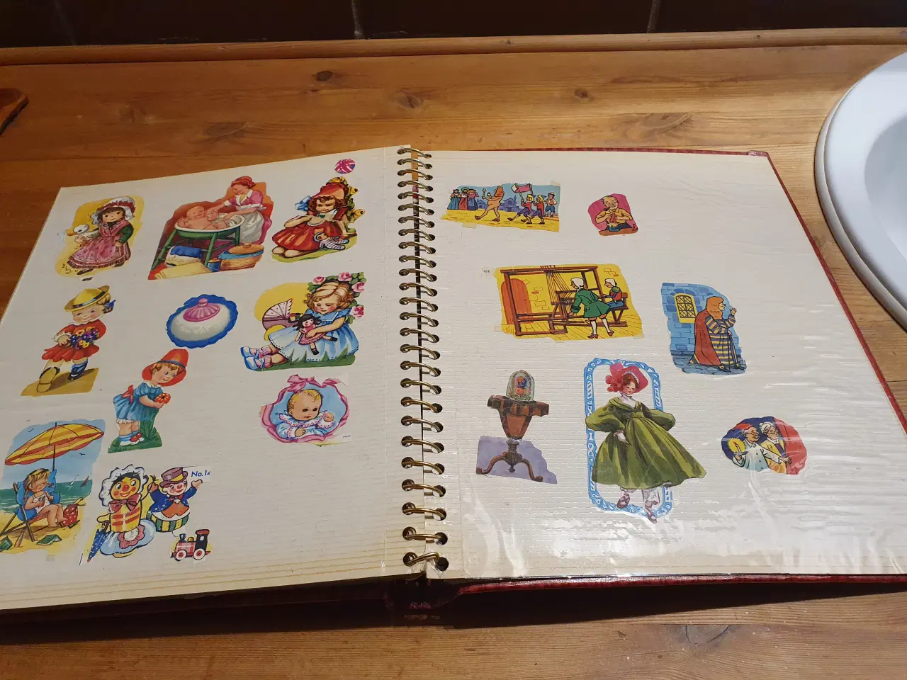 Billede 1 - Flot Glansbilledalbum, med indhold