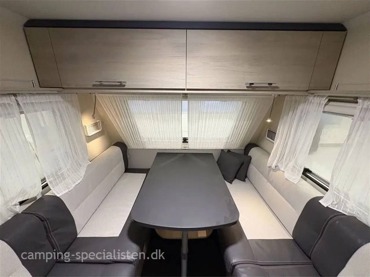 Billede 4 - 2018 - Caravelair Antares 335 Caravelair Antares 335 2018 - Lav vægt! - Se den nu hos Camping-Specialisten.dk