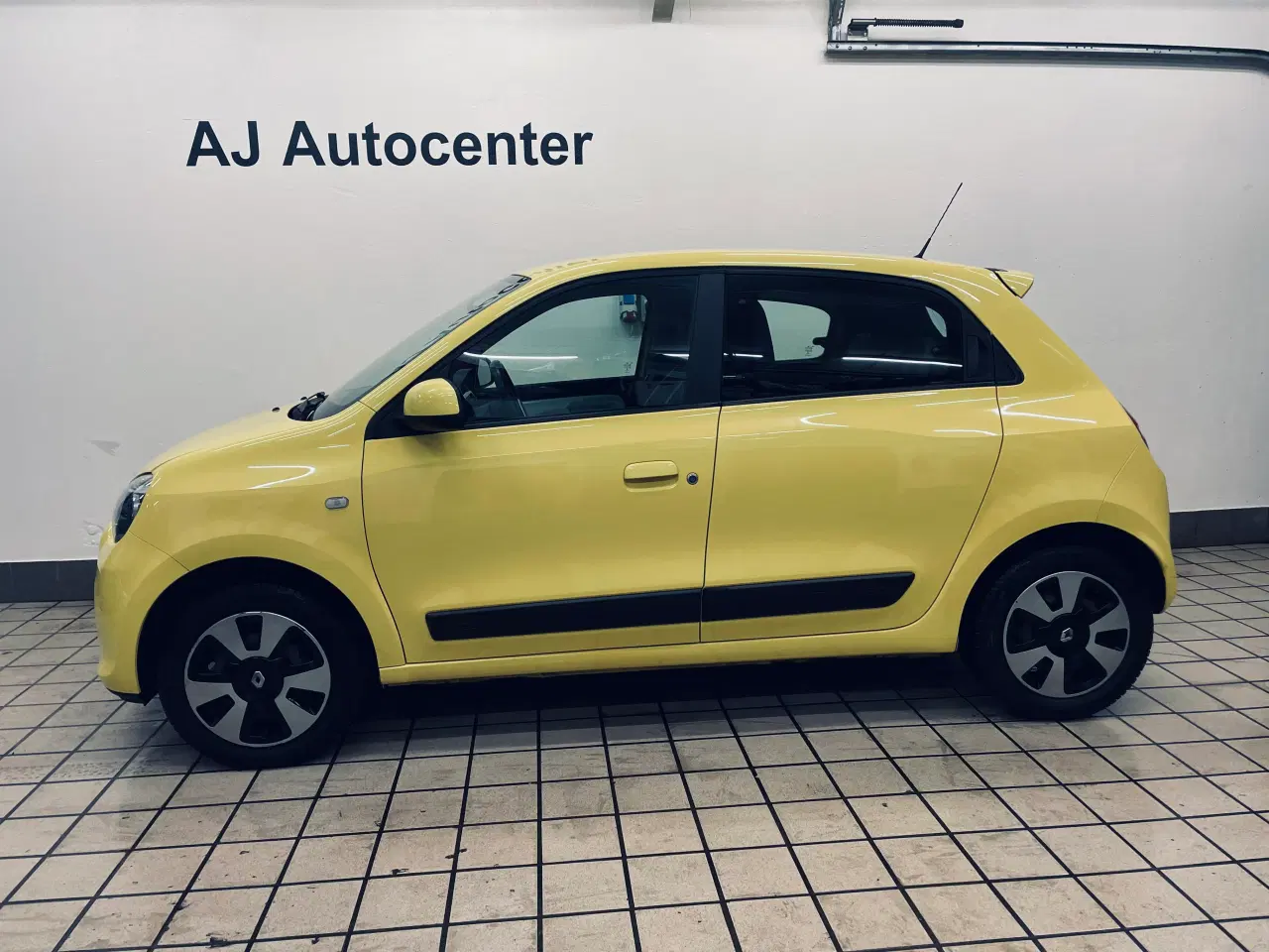 Billede 1 - Super fin Renault Twingo SCE  70 Benzin 5d 