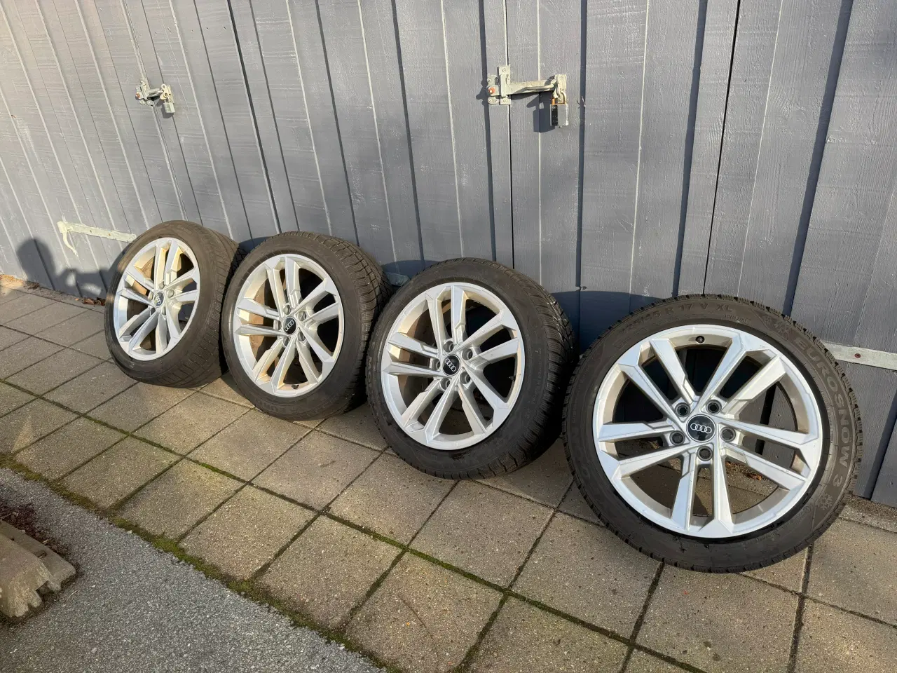 Billede 2 - Originale Audi fælge med påmonteret vinterdæk