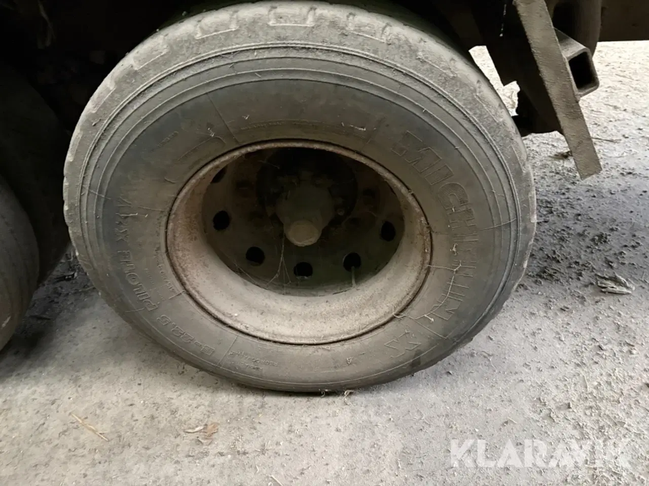 Billede 11 - Kornvogn forvogn og kærrer