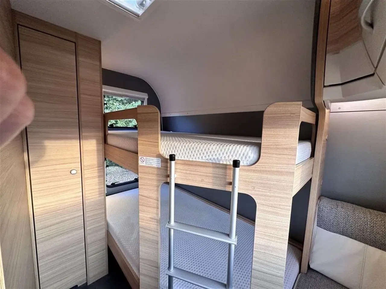 Billede 13 - 2019 - Dethleffs Generation Scandi 655 RFK Luksus Vintervogn med Dobbeltseng og xxl køjer.