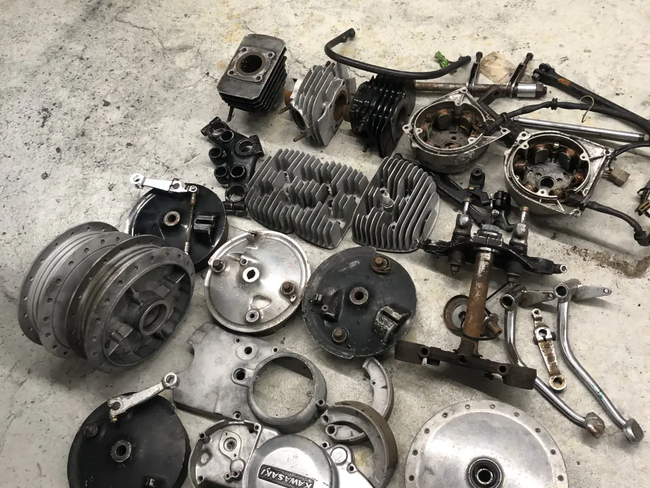 Billede 3 - Reservedele Kawasaki 350S2,500H1