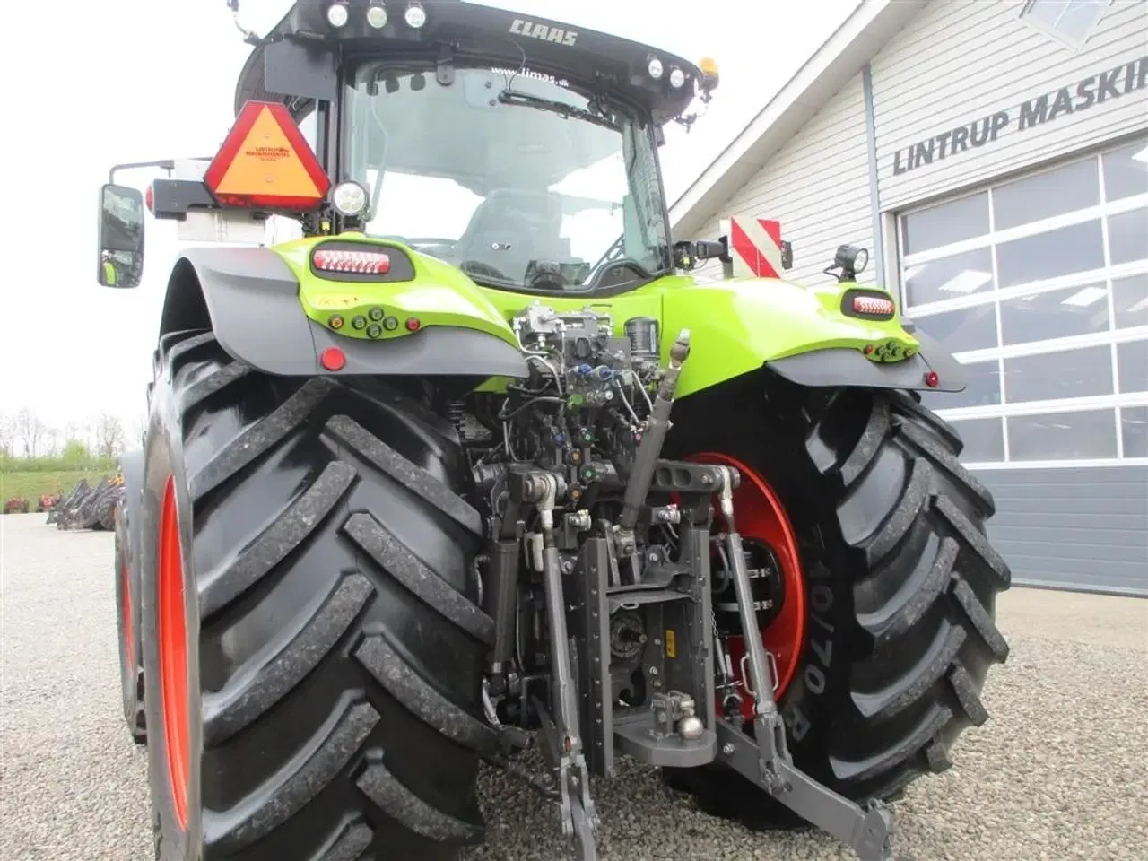 Billede 14 - CLAAS AXION 870 CMATIC  med frontlift og front PTO, GPS ready