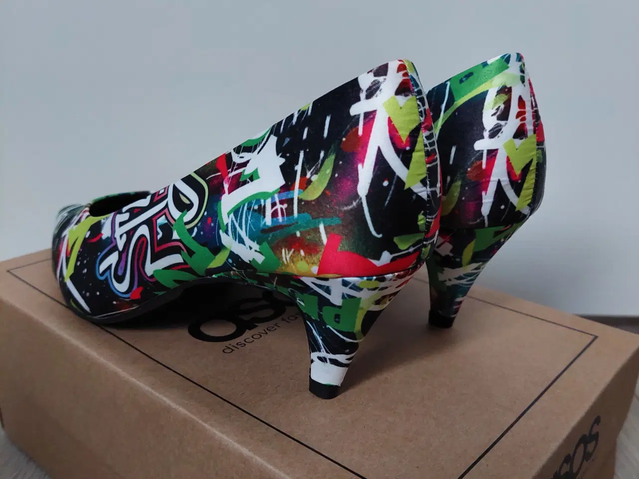 Billede 2 - Nye grafitti pumps 