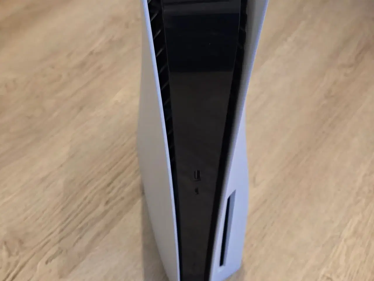 Billede 4 - PS5 defekt.