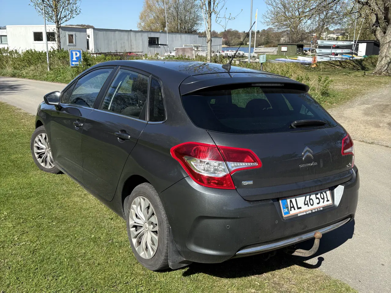 Billede 4 - Nysynet og nyserviceret 1-ejers Citroën C4 1,6!