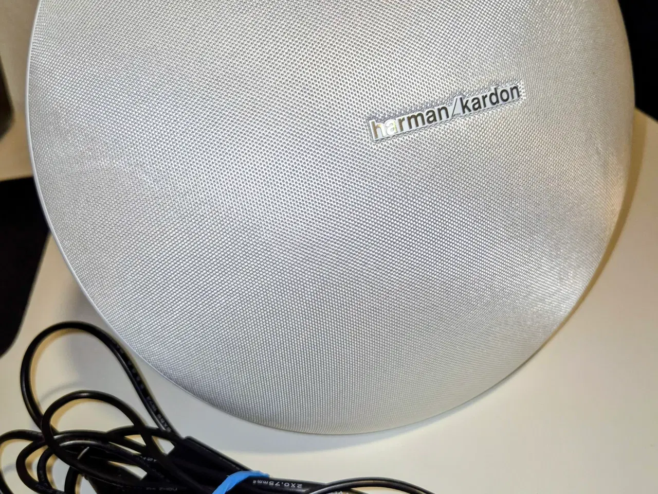 Billede 1 - Transportabel Harman Kardon kvalitets højtaler.