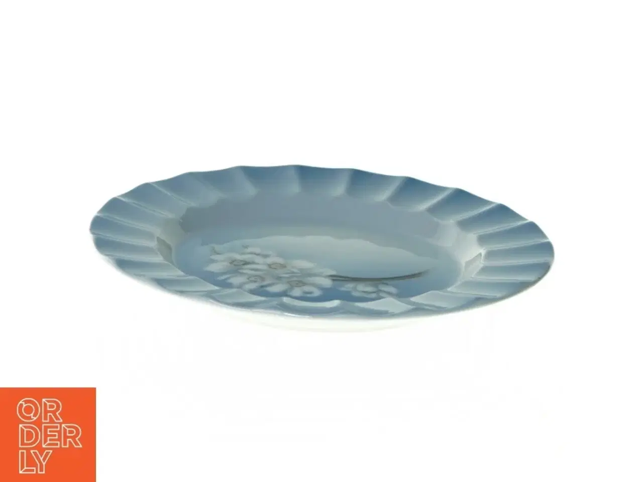 Billede 3 - Lille tallerken 2927-9932 1. sortering fra Royal Copenhagen (str. 18 cm)