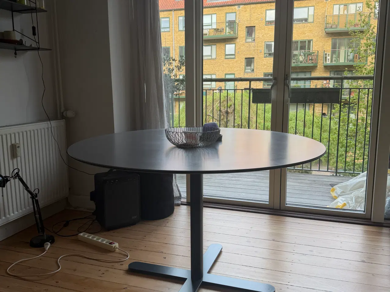 Billede 1 - MONTANA SPISEBORD