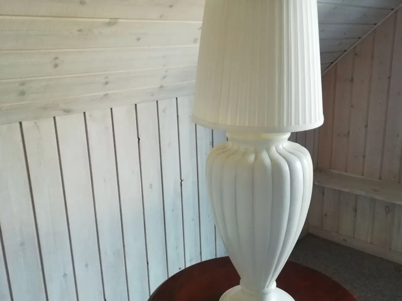 Billede 2 - Herskabelig Bordlampe med volume. Gaveide?