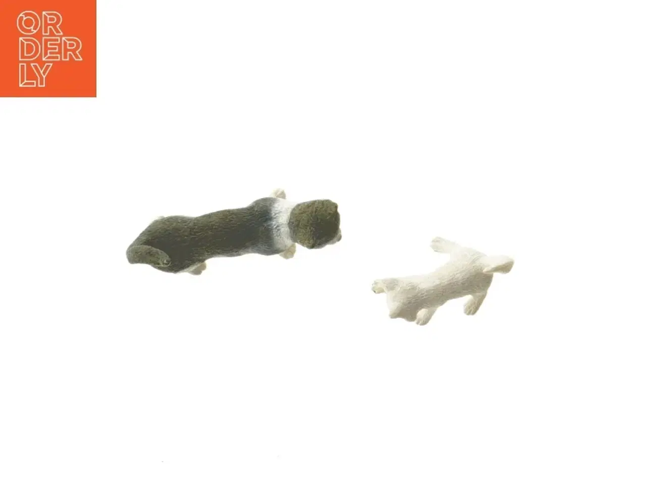 Billede 3 - To kattefigurer (str. 6,5 cm)