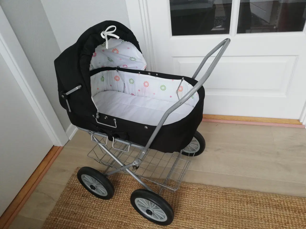 Billede 3 - Dukkevogn Brio sort