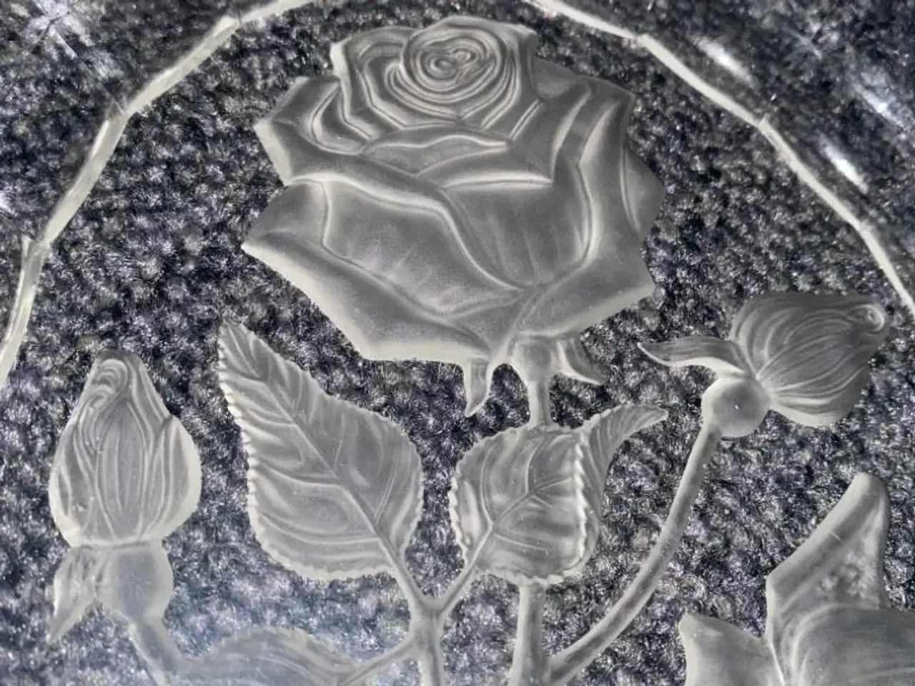 Billede 2 - Glasfad med roser
