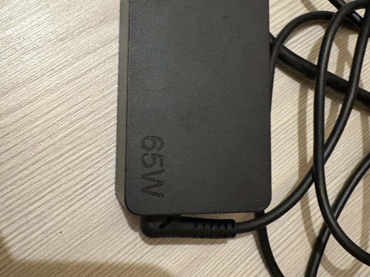 Billede 1 - Oplader til pc