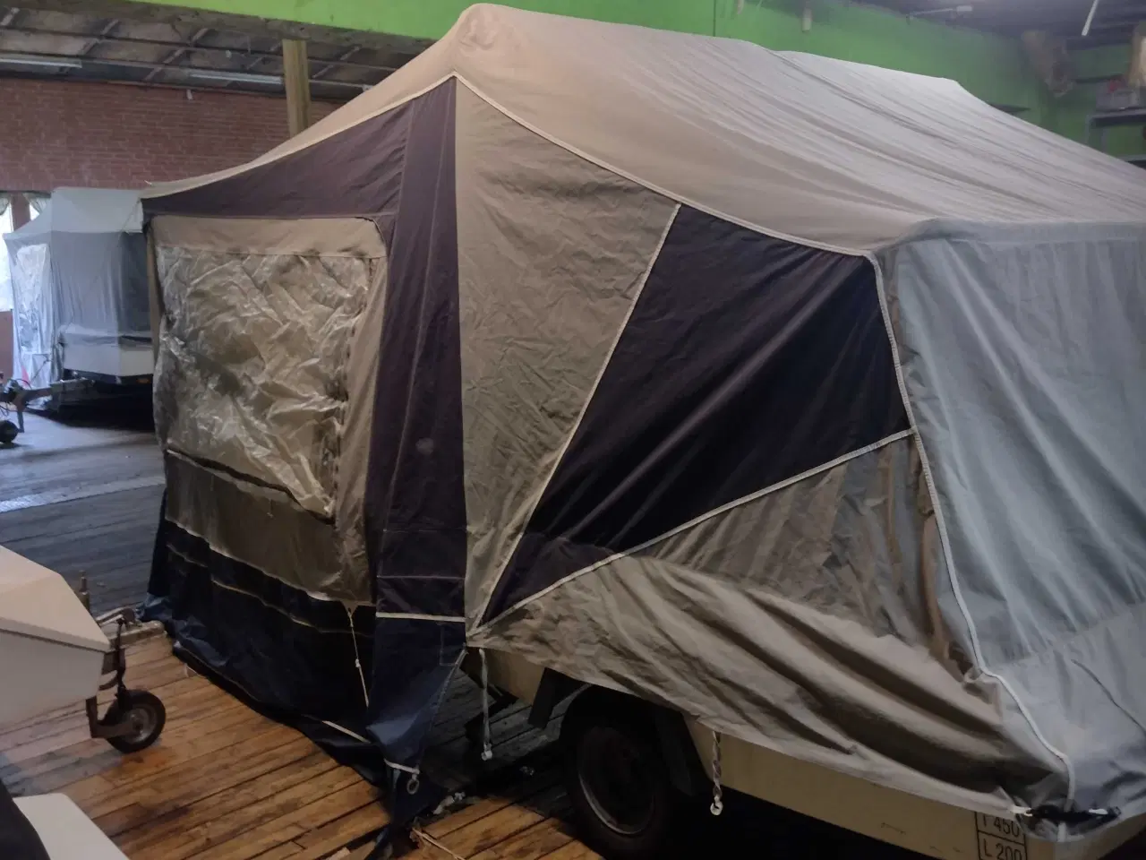 Billede 11 - Vi har fyldt lageret med campleter.