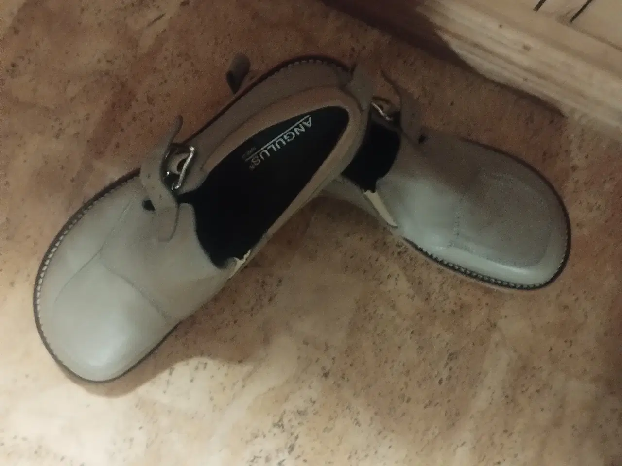 Billede 1 - Nye Angulus sko str.40