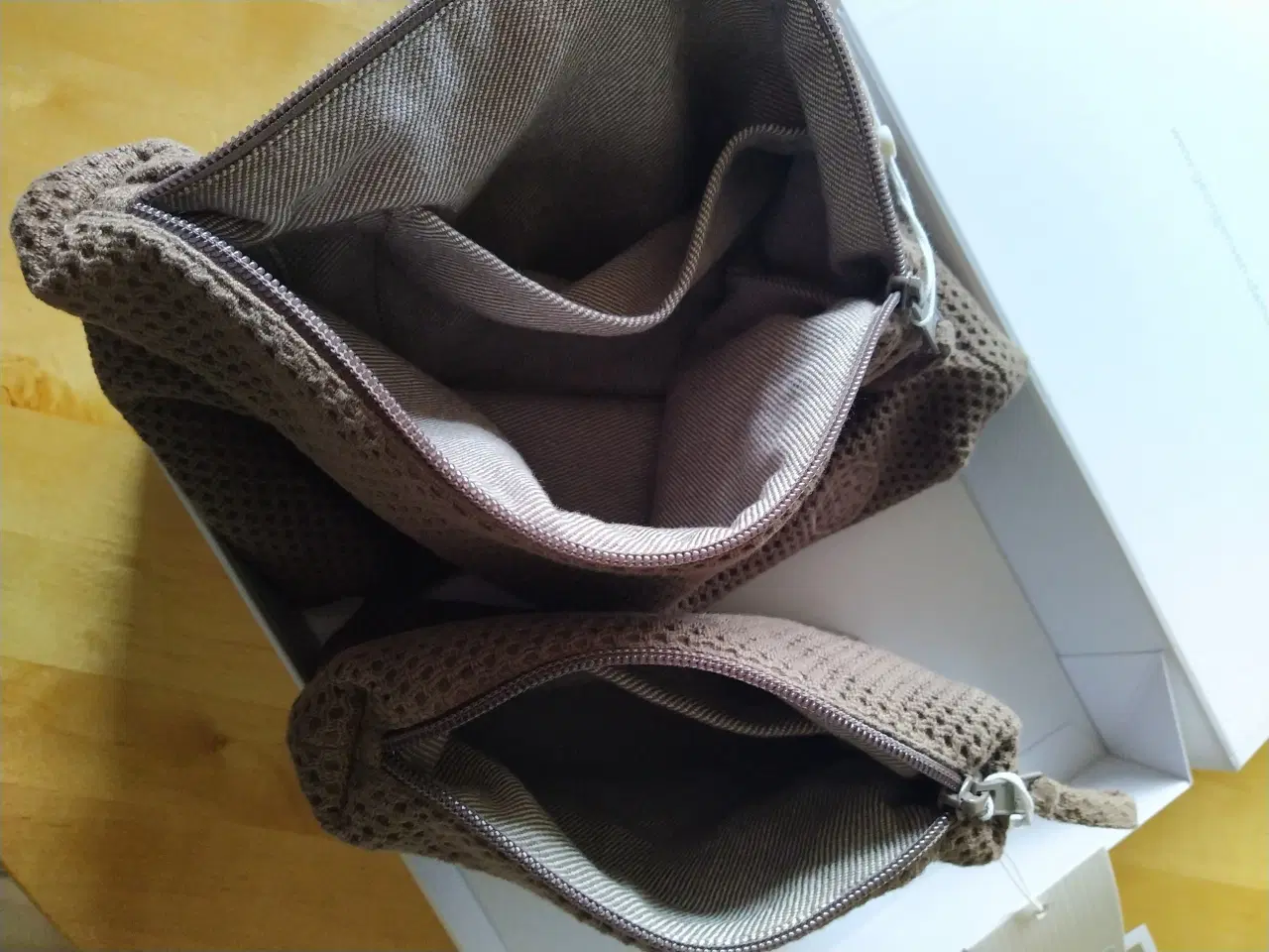 Billede 4 - Toilettaske og kosmetikpung. Georg Jensen Damask