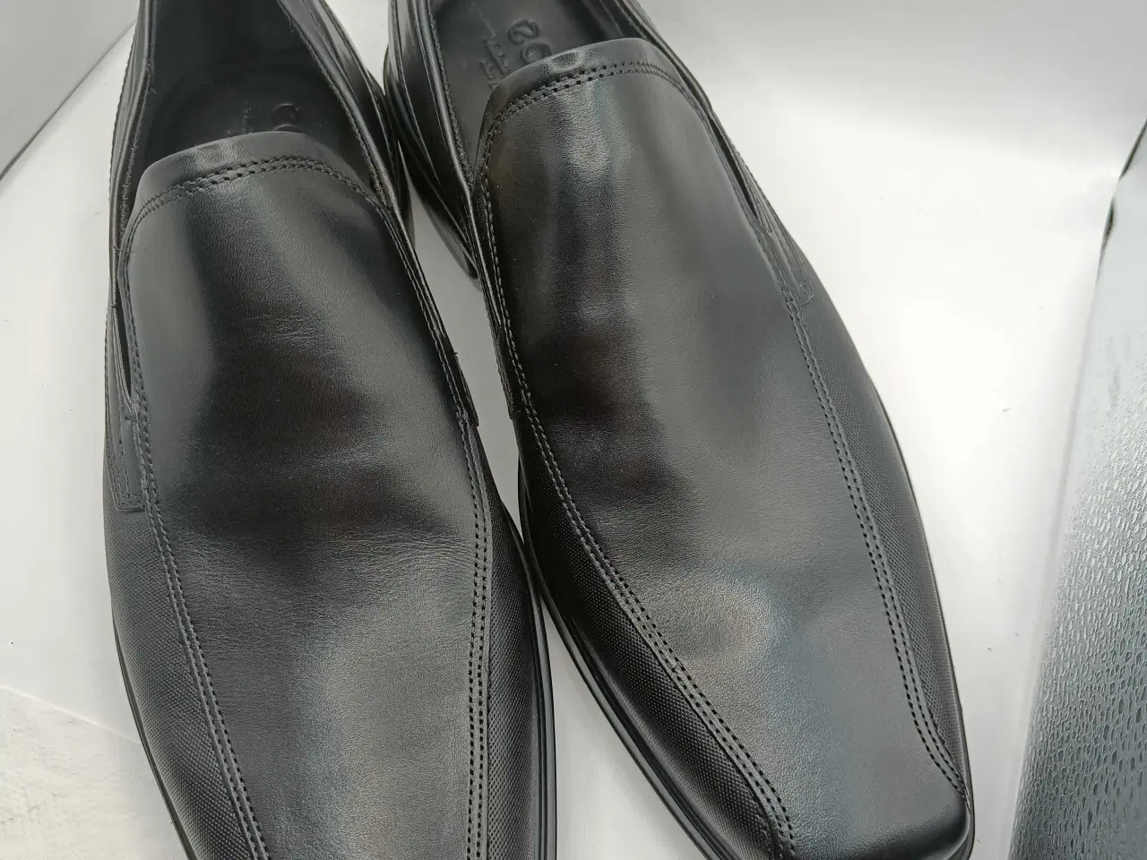 Billede 2 - Ecco sort læder sko 47str 