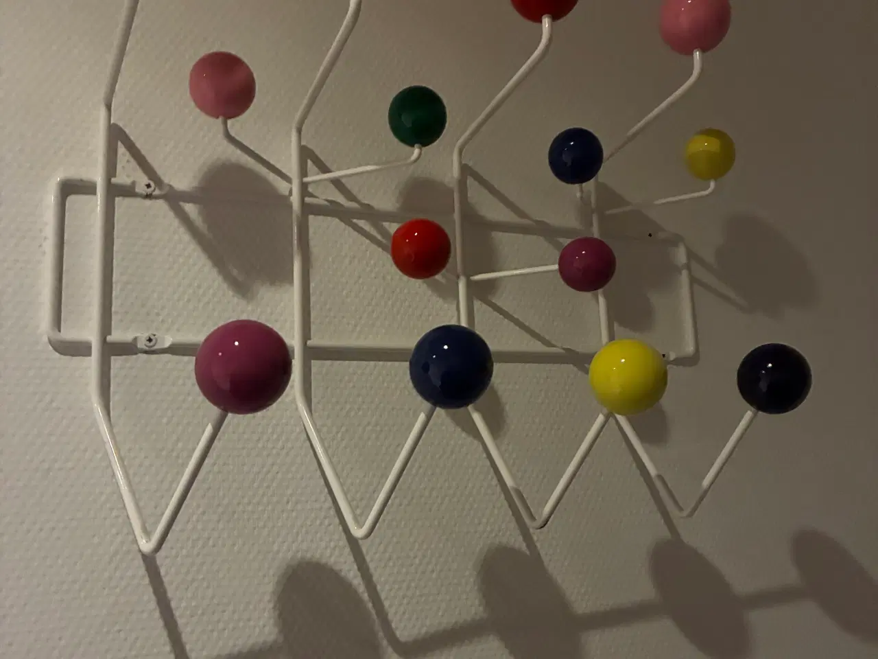 Billede 1 - Eames Hang It All Knagerække - Vitra