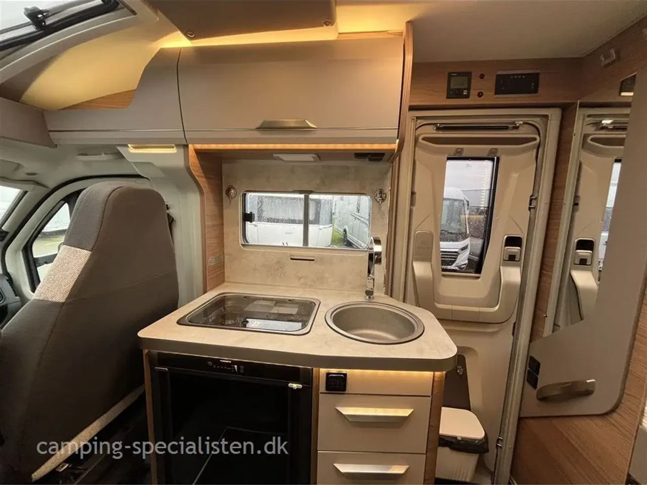 Billede 7 - 2023 - Knaus Van Ti 550 MF "Vansation"   Knaus Van Ti 550 MF Vansation 2023 - Se den nu hos Camping-Specialisten.dk